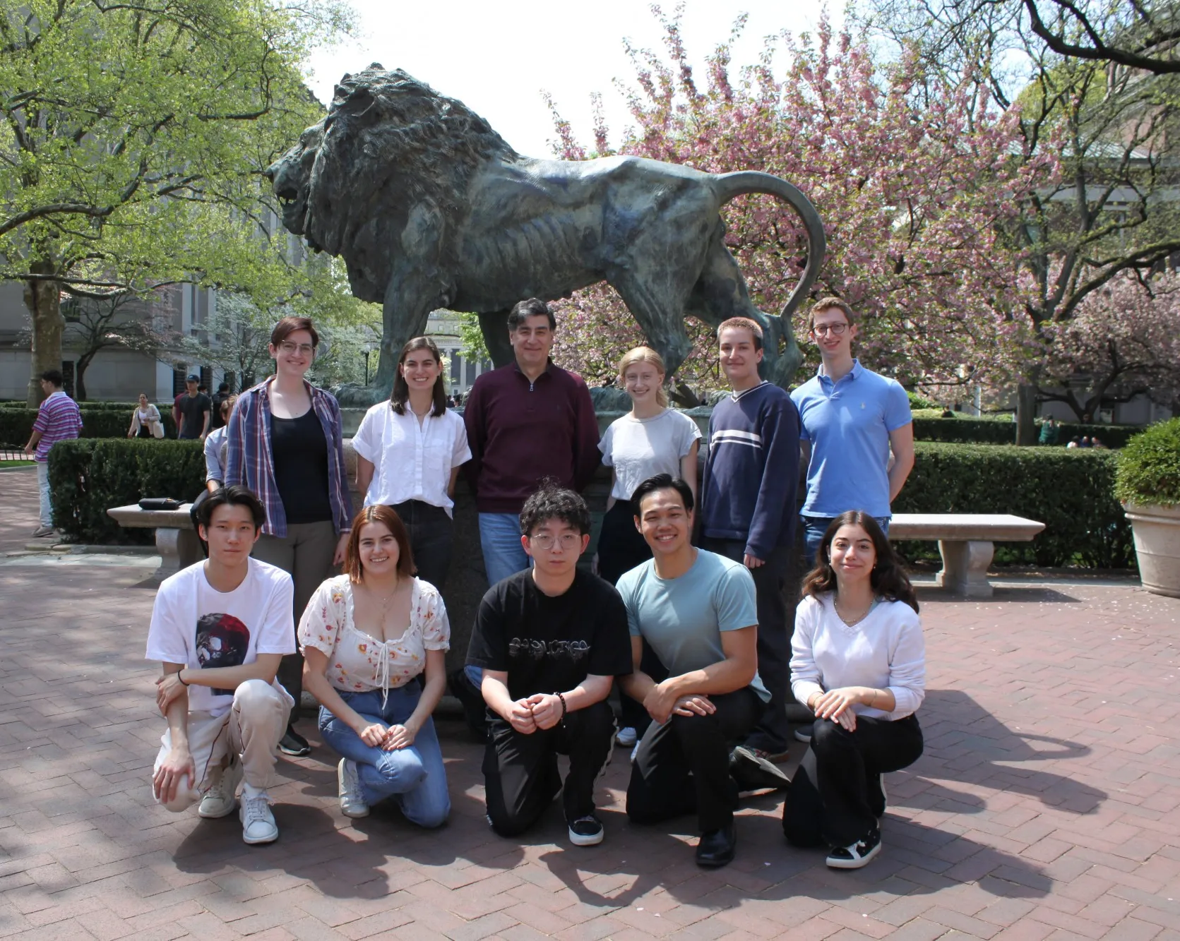 lab photo 2023 1